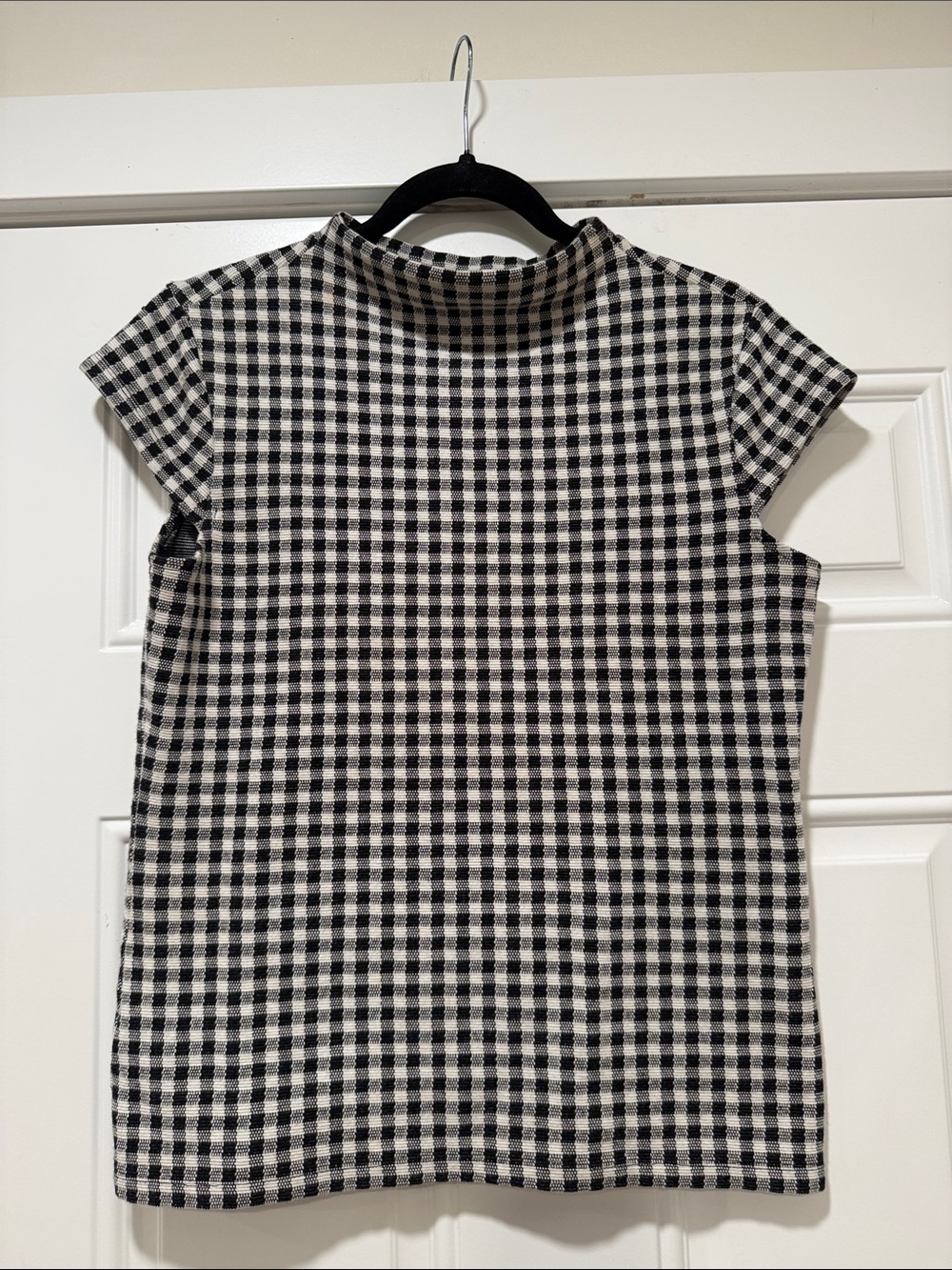 Ann Taylor Black and White Gingham Mock Neck Short Sleeve Top